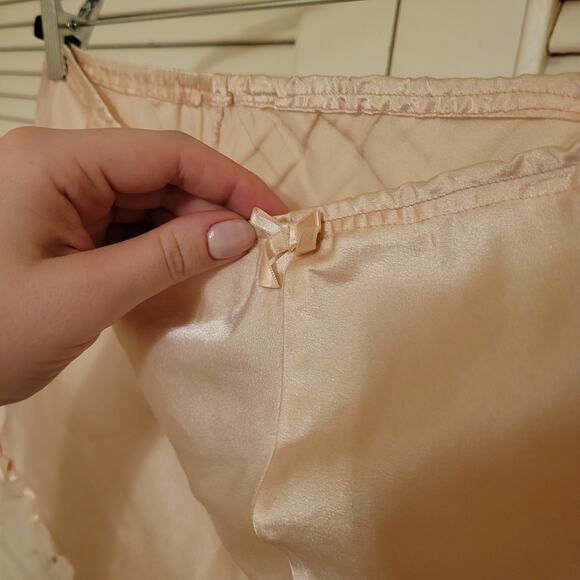 Light Pink Satin Bloomers Bow Embroidered Sheer Trim Stretch Waist 28-38 in - Picture 4 of 5